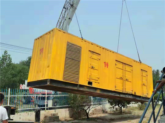 贡嘎300KW柴油发电机组油耗是多少?