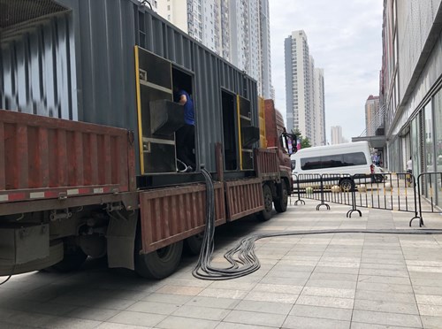 贡嘎冷却液不足的情况下如何检查柴油发电机组？