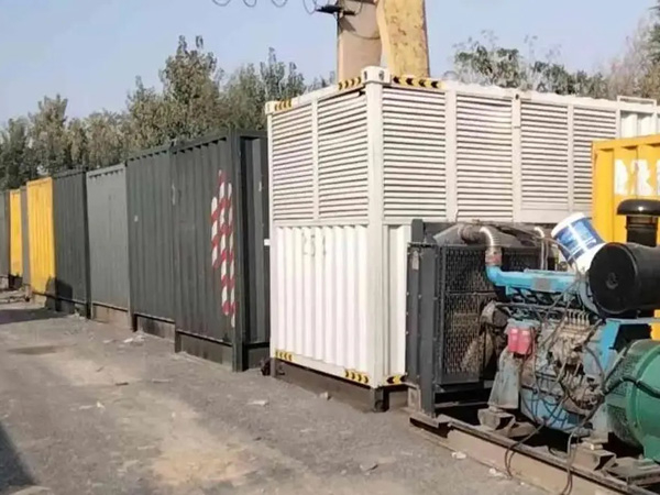 贡嘎200KW柴油发电机机组每小时油耗是多少？